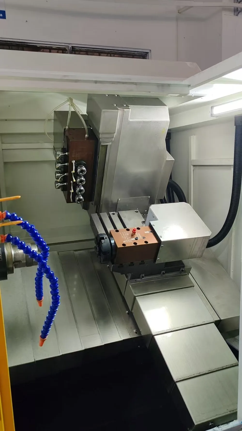 SZGH-46Y مخرطة CNC — التفاصيل الفنية 3